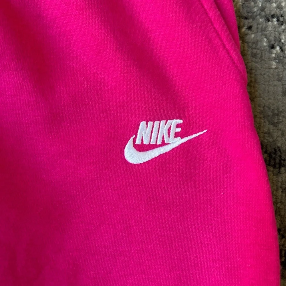 NIKE Sportswear Hot Pink Sweatpants